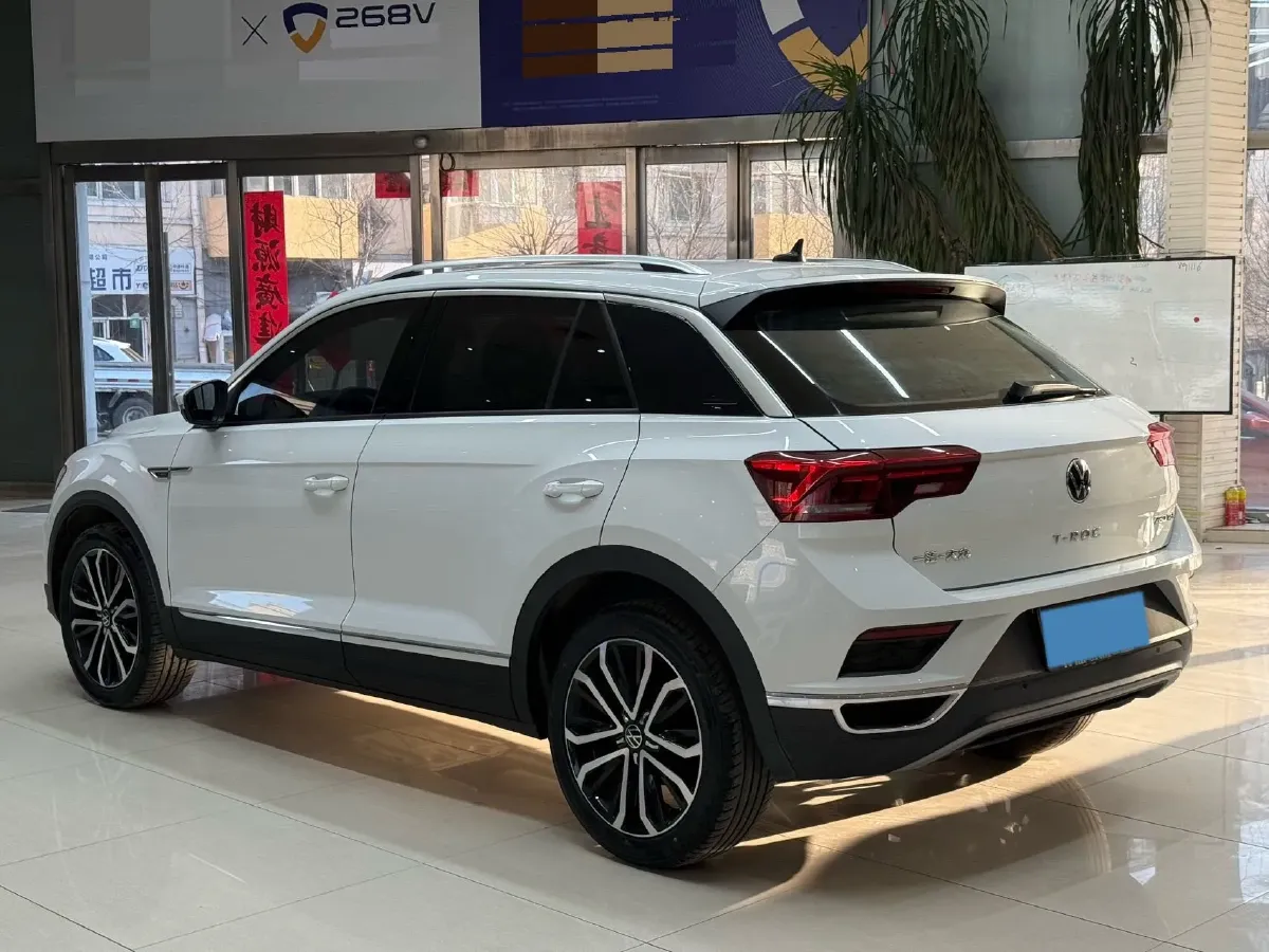 2021 Volkswagen T-Roc 1.4T 150HP L4 7DCT,autocango,china used car exporter,china ev exporter,chinese used car exporter,chinese used ev exporter