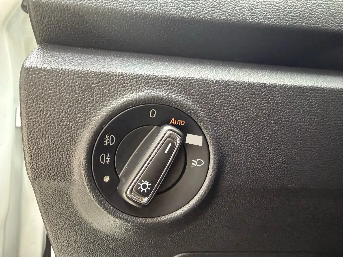 2021 Volkswagen T-Roc 1.4T 150HP L4 7DCT,autocango,china used car exporter,china ev exporter,chinese used car exporter,chinese used ev exporter