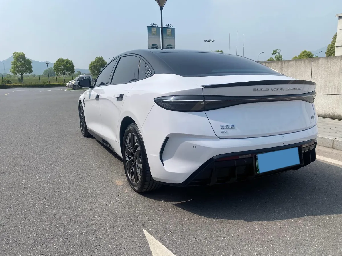2022 MAXUS DaJia 5 BEV 70KWH,autocango,china used car exporter,china ev exporter,chinese used car exporter,chinese used ev exporter