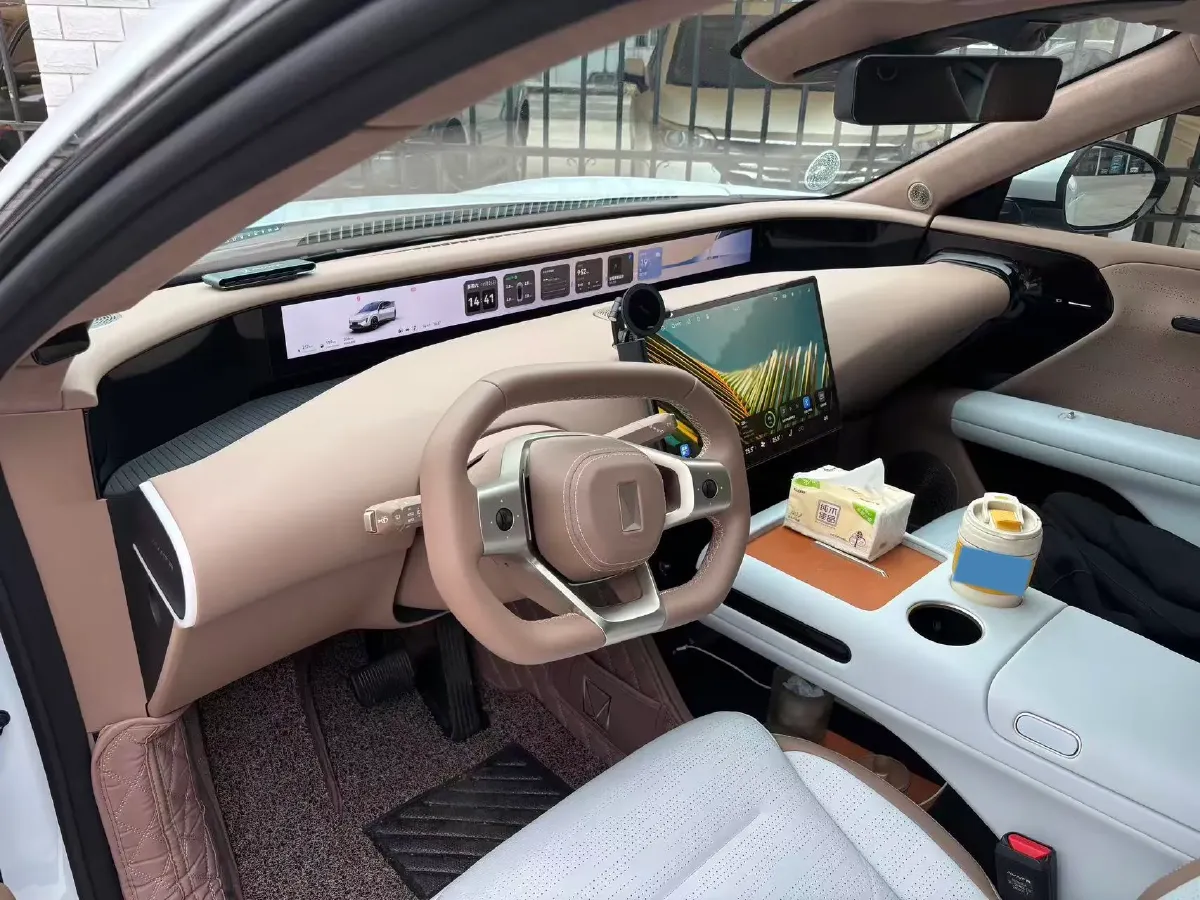 2024 Avatr 07 1.5T 156HP L4 REEV 39.05KWH,autocango,china used car exporter,china ev exporter,chinese used car exporter,chinese used ev exporter