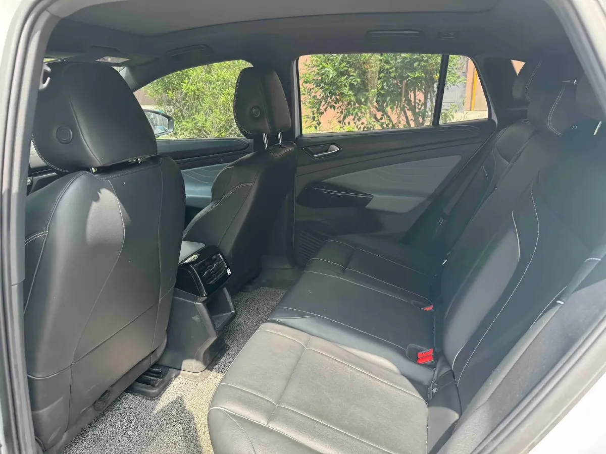 2021 Volkswagen ID.4 Crozz BEV 84.8KWH,autocango,china used car exporter,china ev exporter,chinese used car exporter,chinese used ev exporter