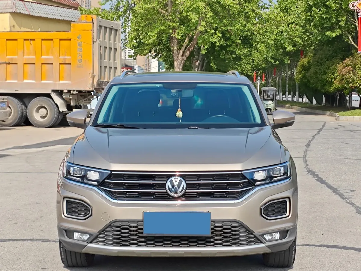 2019 Volkswagen T-Roc 1.4T 150HP L4 7DCT,autocango,china used car exporter,china ev exporter,chinese used car exporter,chinese used ev exporter