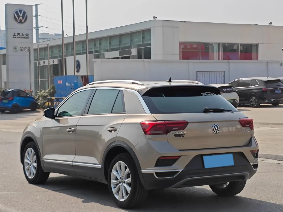 2019 Volkswagen T-Roc 1.4T 150HP L4 7DCT,autocango,china used car exporter,china ev exporter,chinese used car exporter,chinese used ev exporter