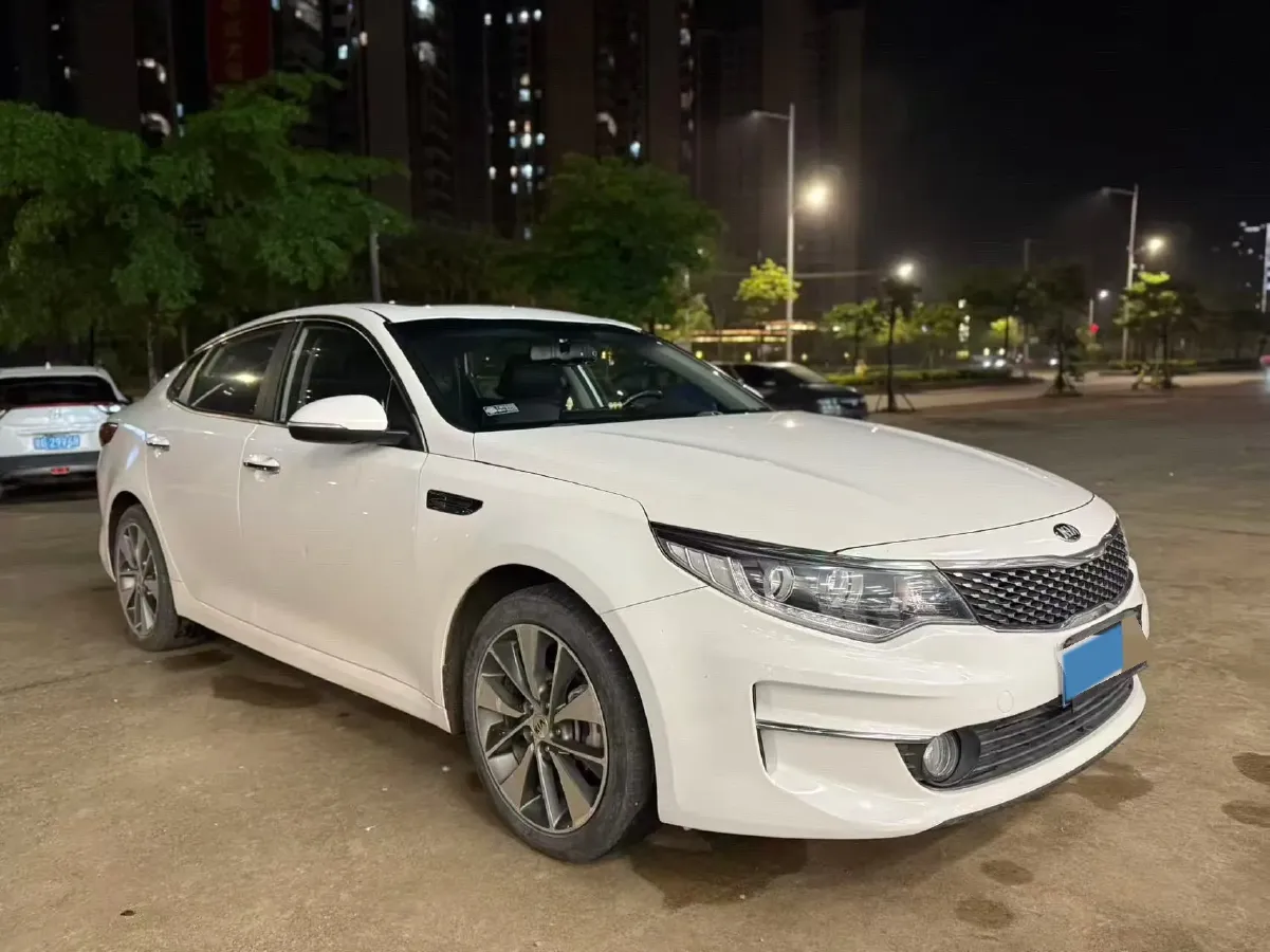 2017 Kia K5 2.0L 161HP L4 6AT,autocango,china used car exporter,china ev exporter,chinese used car exporter,chinese used ev exporter