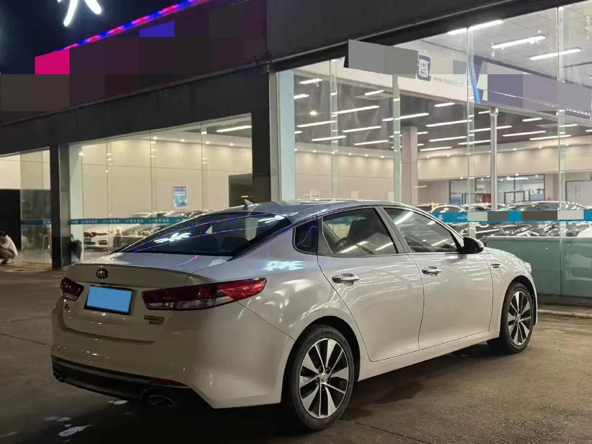 2017 Kia K5 2.0L 161HP L4 6AT,autocango,china used car exporter,china ev exporter,chinese used car exporter,chinese used ev exporter