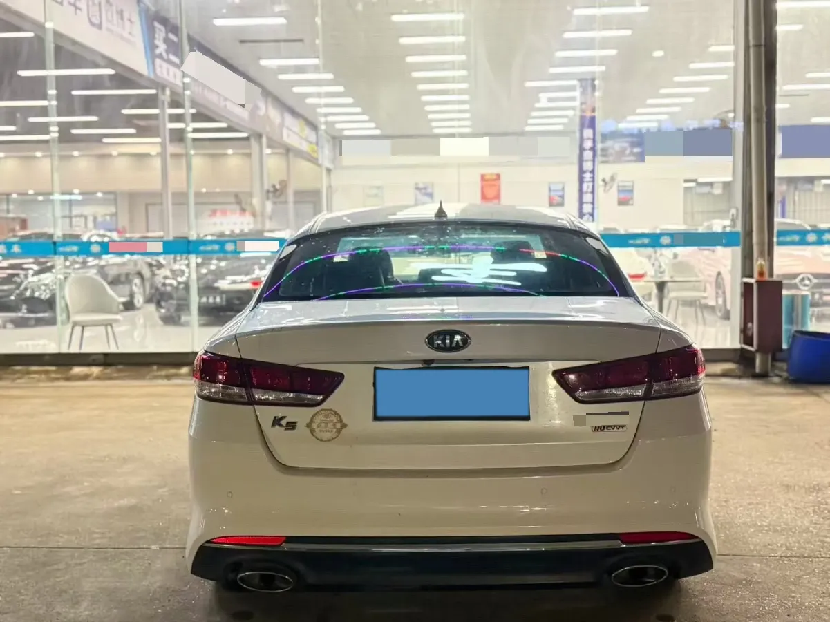 2017 Kia K5 2.0L 161HP L4 6AT,autocango,china used car exporter,china ev exporter,chinese used car exporter,chinese used ev exporter