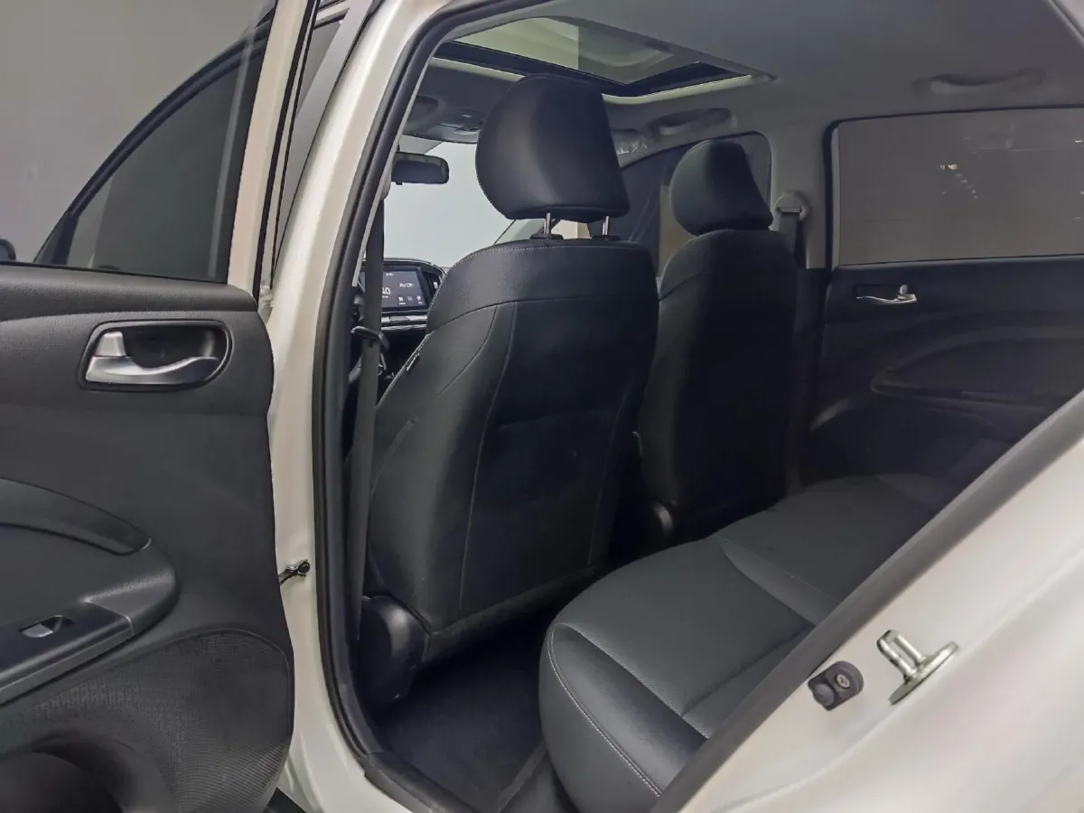 2021 Kia KX1 1.4L 100HP L4 6AT,autocango,china used car exporter,china ev exporter,chinese used car exporter,chinese used ev exporter