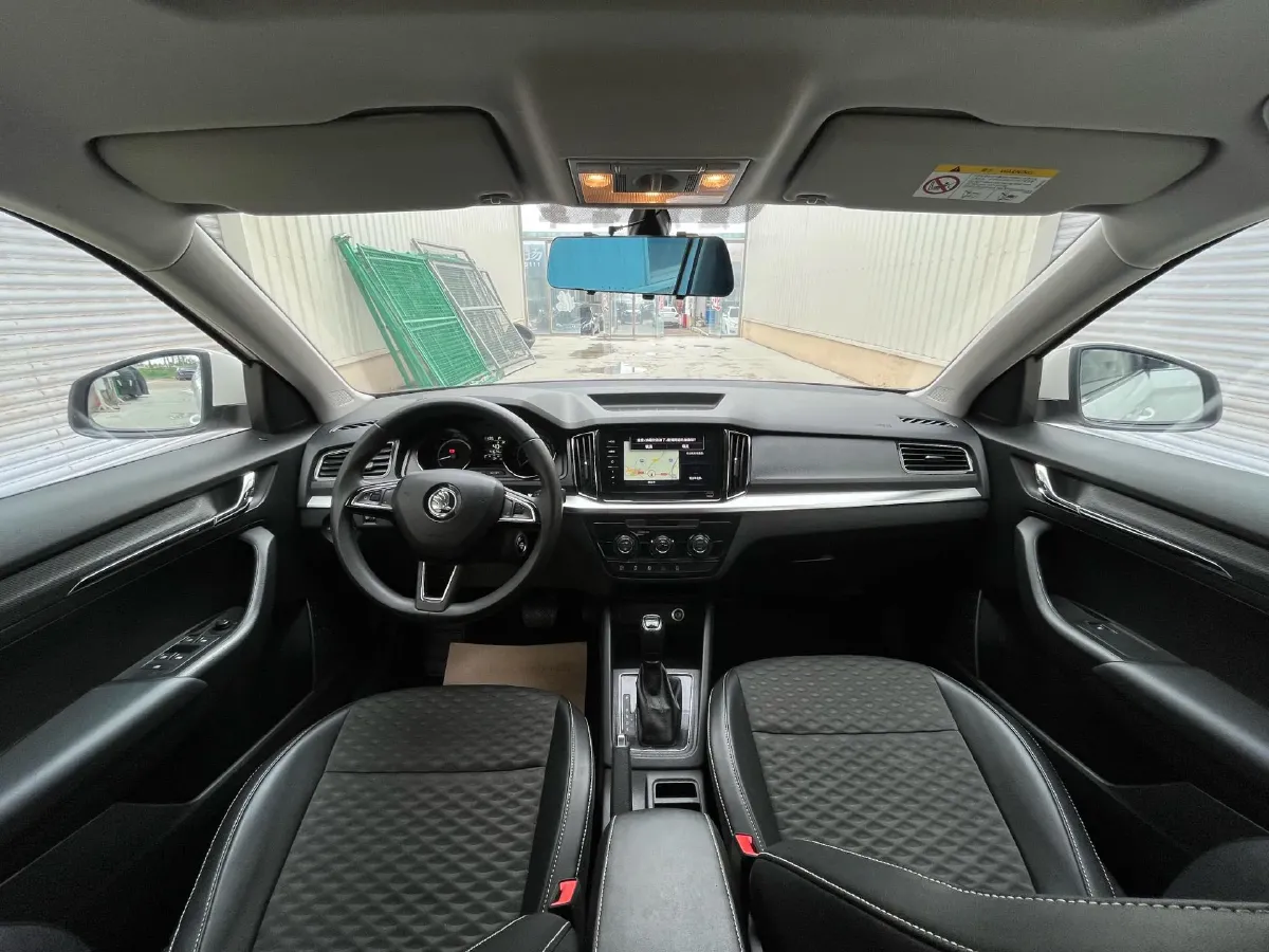 2020 Skoda Kamiq 1.5L 112HP L4 6AT,autocango,china used car exporter,china ev exporter,chinese used car exporter,chinese used ev exporter