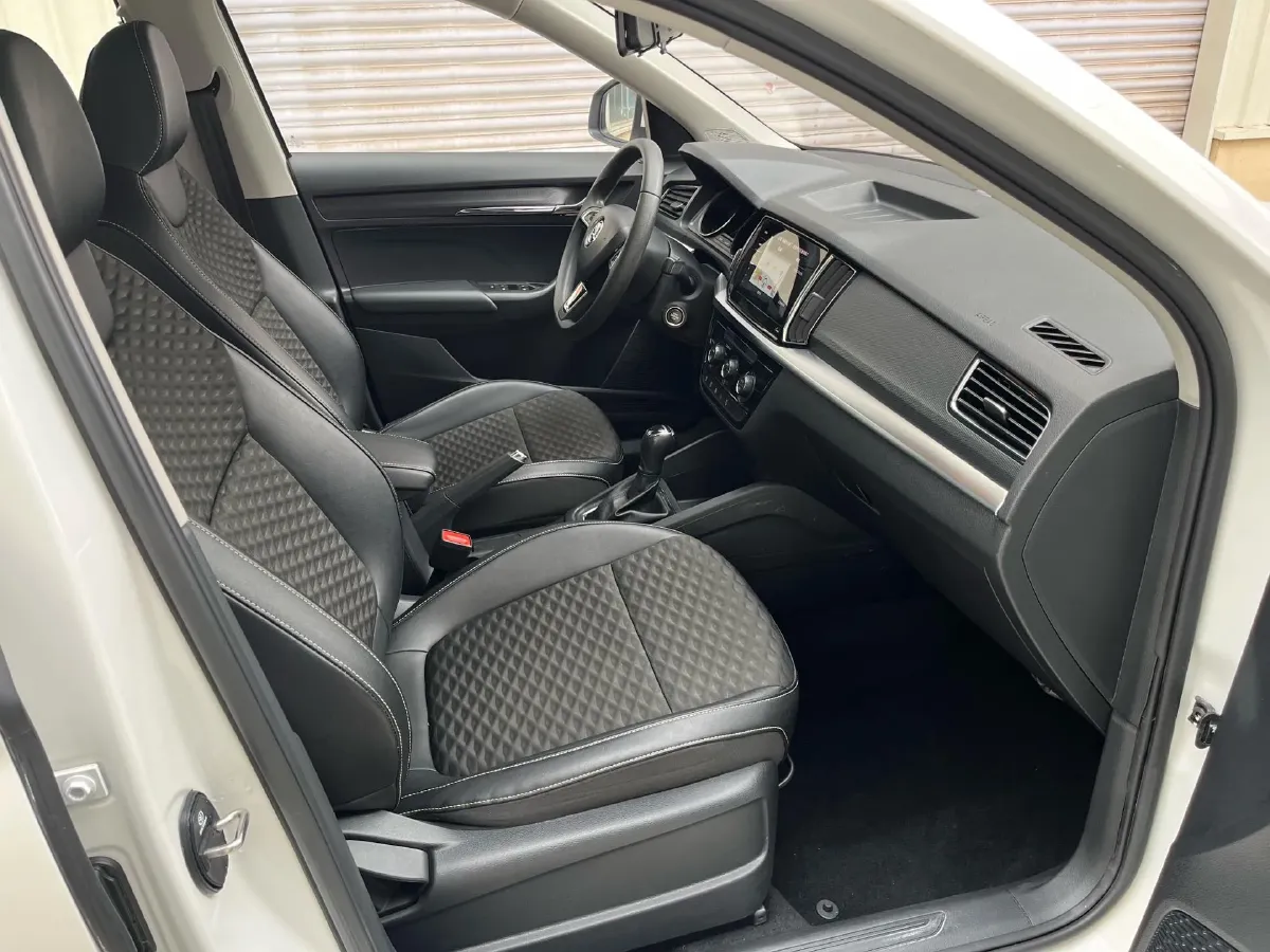 2020 Skoda Kamiq 1.5L 112HP L4 6AT,autocango,china used car exporter,china ev exporter,chinese used car exporter,chinese used ev exporter