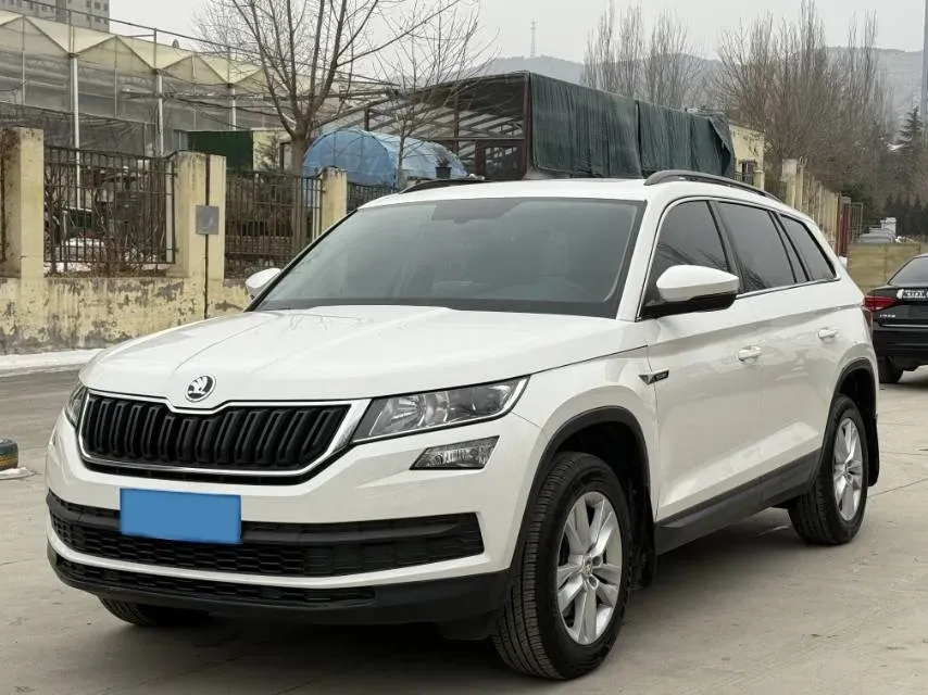 2019 Buick EnvisionPlus 1.5T 169HP L4 7DCT,autocango,china used car exporter,china ev exporter,chinese used car exporter,chinese used ev exporter