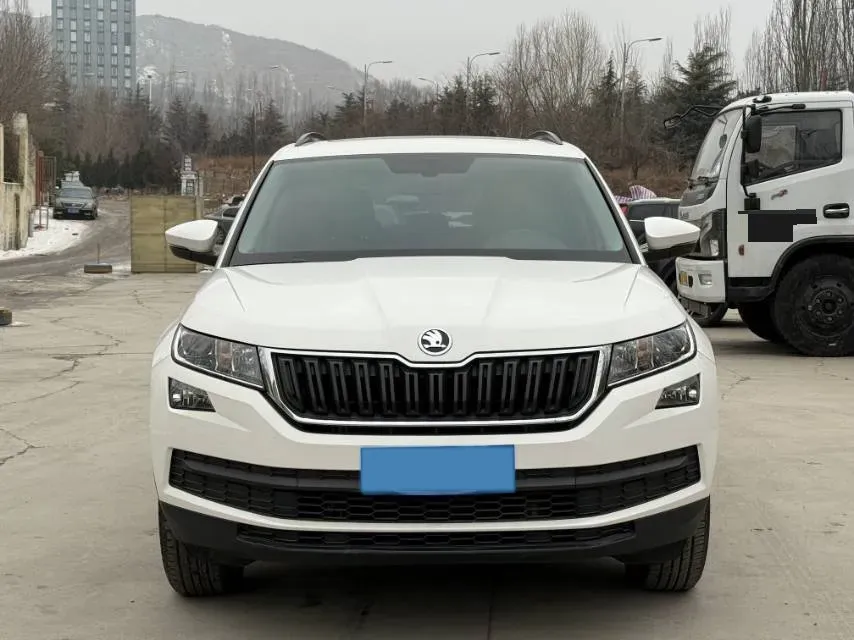2019 Buick EnvisionPlus 1.5T 169HP L4 7DCT,autocango,china used car exporter,china ev exporter,chinese used car exporter,chinese used ev exporter