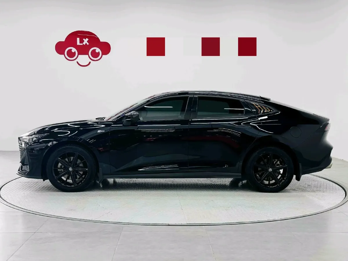 2023 ChangAn UNI-V iDD 1.5T 170HP L4 6TCT PHEV 18.4KWH,autocango,china used car exporter,china ev exporter,chinese used car exporter,chinese used ev exporter