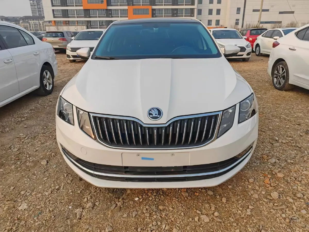 2018 Skoda Octavia 1.6L 110HP L4 6AT,autocango,china used car exporter,china ev exporter,chinese used car exporter,chinese used ev exporter