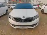 2018 Skoda Octavia 1.6L 110HP L4 6AT