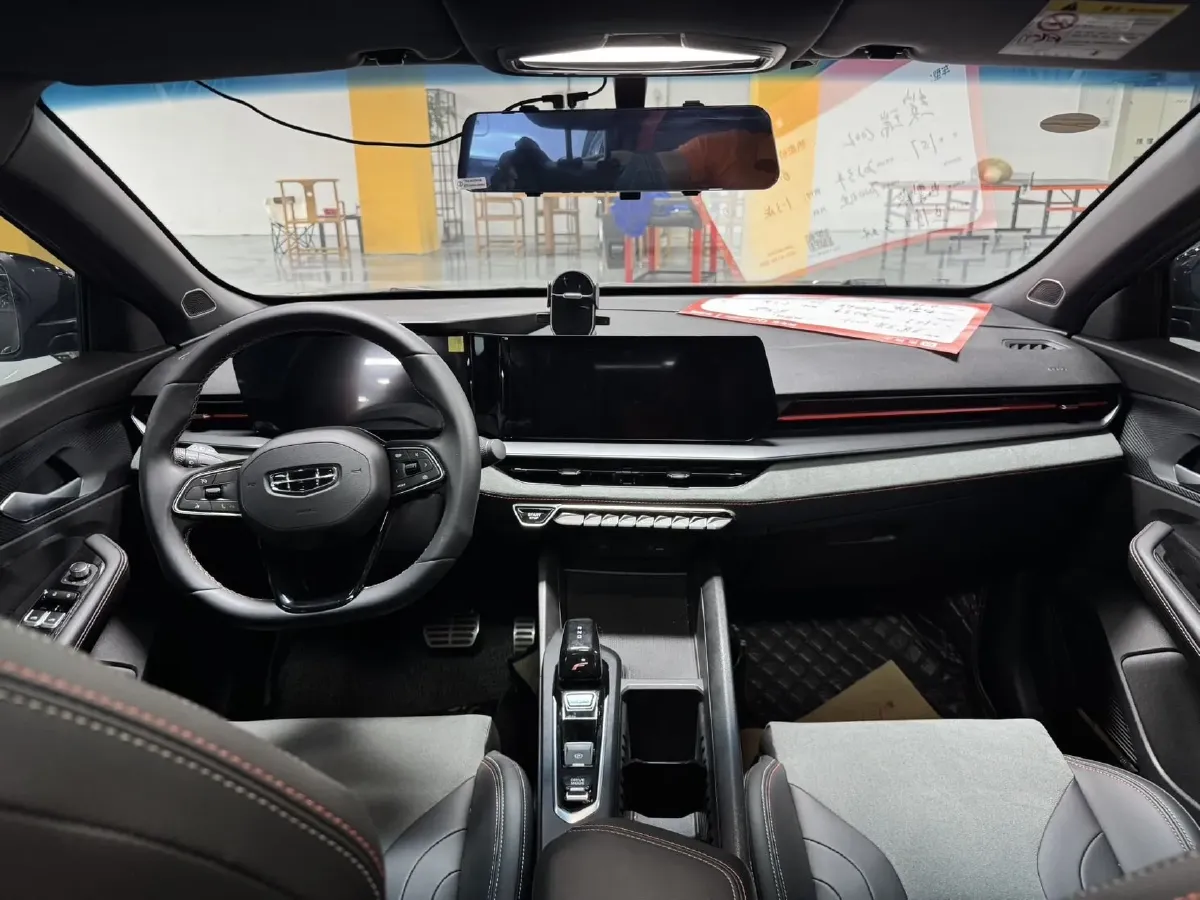 2022 Geely Binray 1.5T 181HP L4 7DCT,autocango,china used car exporter,china ev exporter,chinese used car exporter,chinese used ev exporter