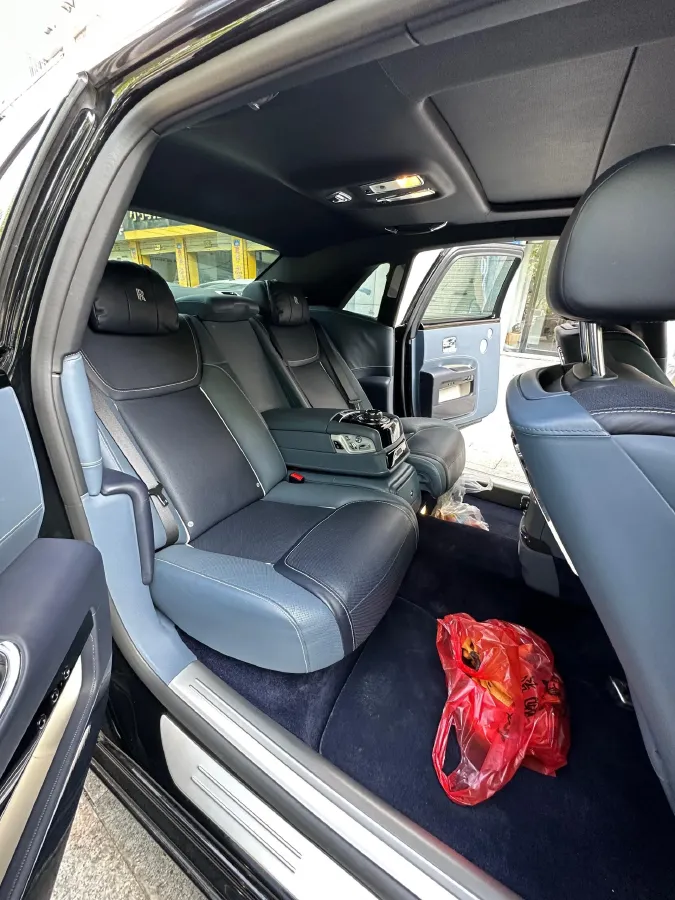 2015 Rolls-Royce Ghost 6.6T 571HP V12 8AT,autocango,china used car exporter,china ev exporter,chinese used car exporter,chinese used ev exporter