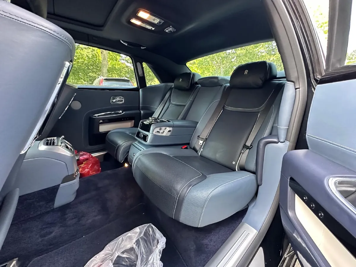 2015 Rolls-Royce Ghost 6.6T 571HP V12 8AT,autocango,china used car exporter,china ev exporter,chinese used car exporter,chinese used ev exporter