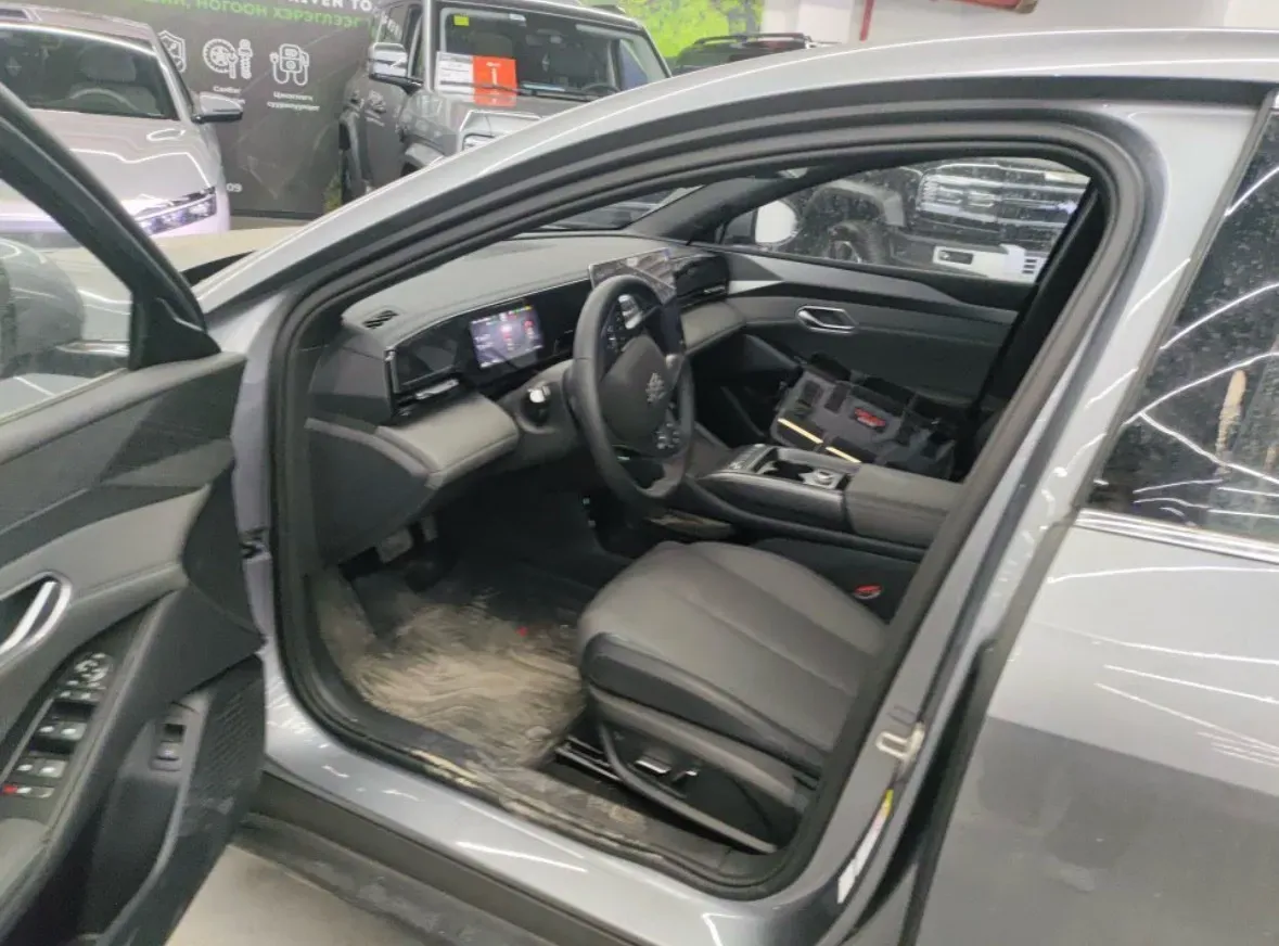 2025 BYD QinL BEV,autocango,china used car exporter,china ev exporter,chinese used car exporter,chinese used ev exporter