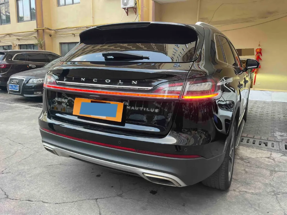 2021 Lincoln Nautilus 2.0T 245HP L4 8AT,autocango,china used car exporter,china ev exporter,chinese used car exporter,chinese used ev exporter