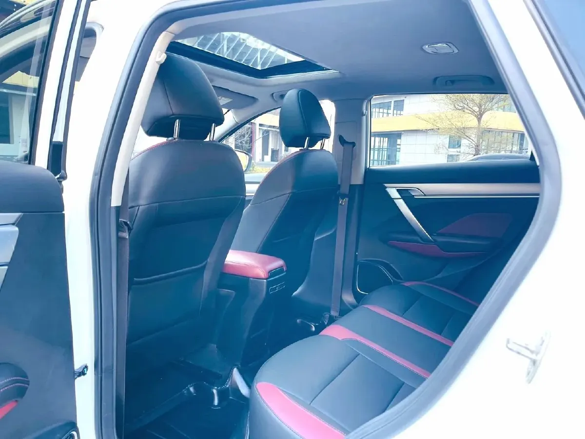 2021 Geely Coolray 1.4T 141HP L4 6DCT,autocango,china used car exporter,china ev exporter,chinese used car exporter,chinese used ev exporter