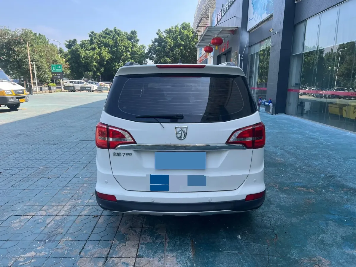 2016 BaoJun 560 1.5T 150HP L4 6MT,autocango,china used car exporter,china ev exporter,chinese used car exporter,chinese used ev exporter