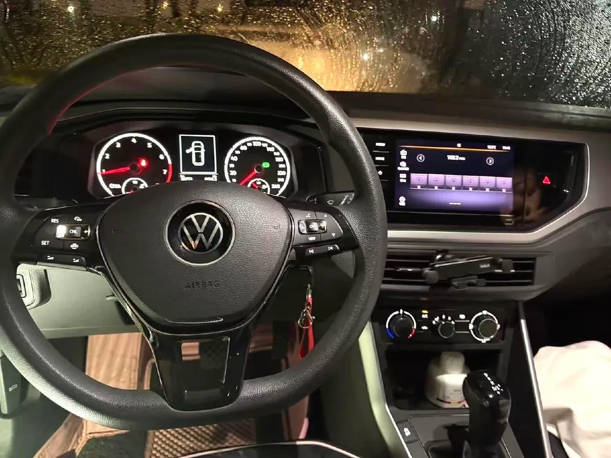 2023 Volkswagen Polo 1.5L 113HP L4 6AT,autocango,china used car exporter,china ev exporter,chinese used car exporter,chinese used ev exporter