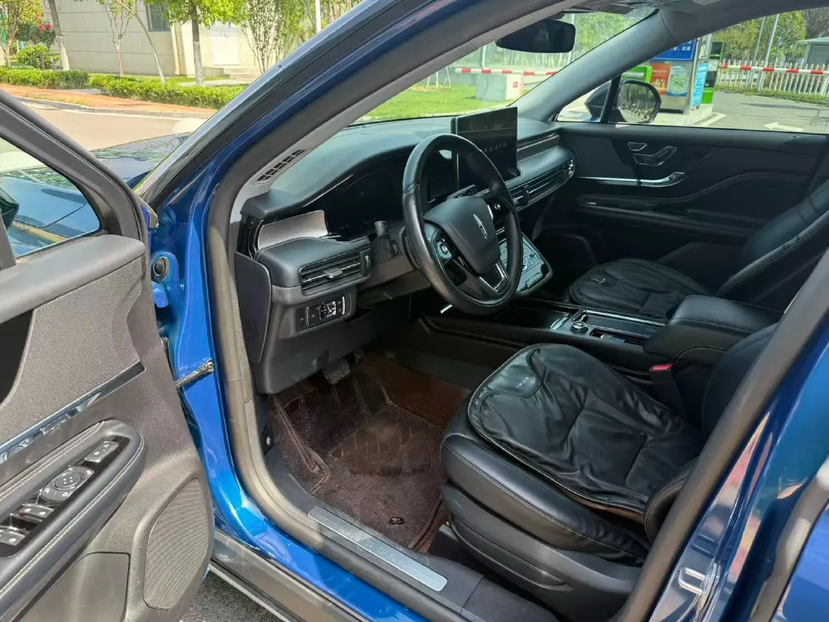 2021 Lincoln Corsair 2.0T 245HP L4 8AT,autocango,china used car exporter,china ev exporter,chinese used car exporter,chinese used ev exporter