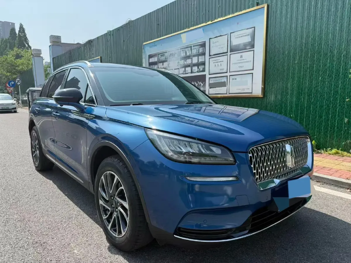 2021 Lincoln Corsair 2.0T 245HP L4 8AT,autocango,china used car exporter,china ev exporter,chinese used car exporter,chinese used ev exporter