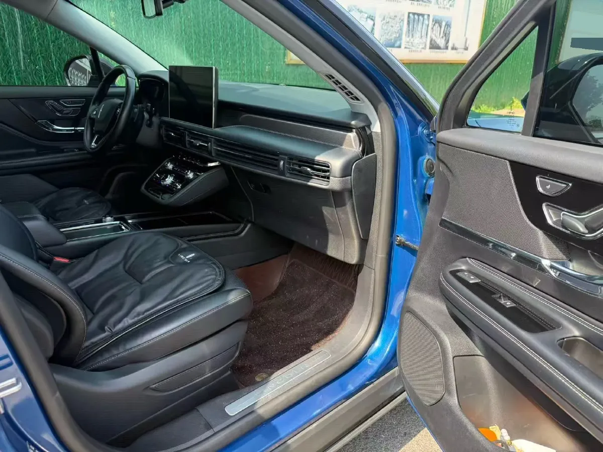 2021 Lincoln Corsair 2.0T 245HP L4 8AT,autocango,china used car exporter,china ev exporter,chinese used car exporter,chinese used ev exporter