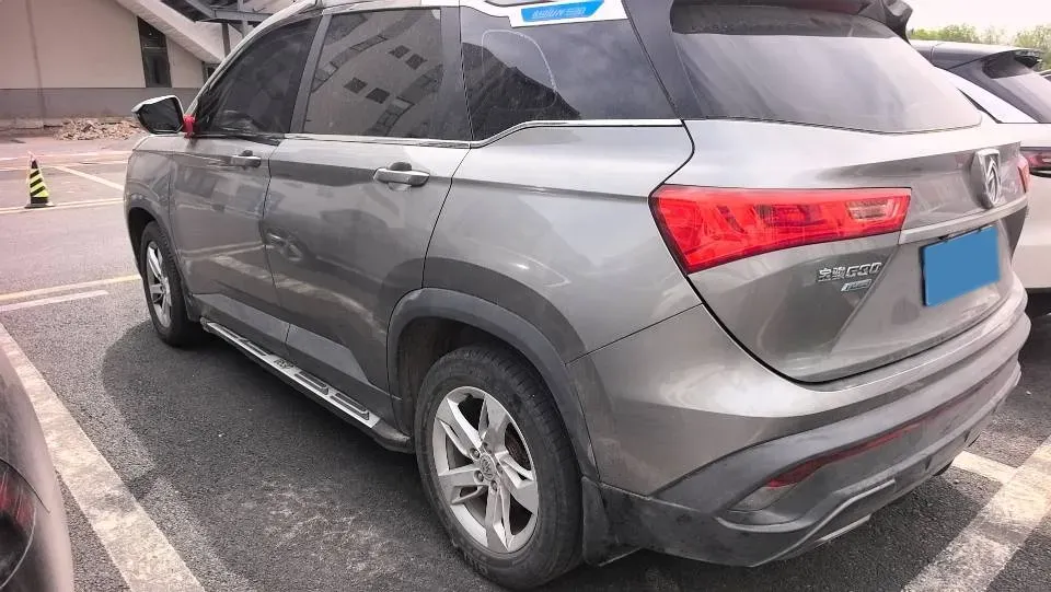 2018 BaoJun 530 1.5T 150HP L4 6MT,autocango,china used car exporter,china ev exporter,chinese used car exporter,chinese used ev exporter