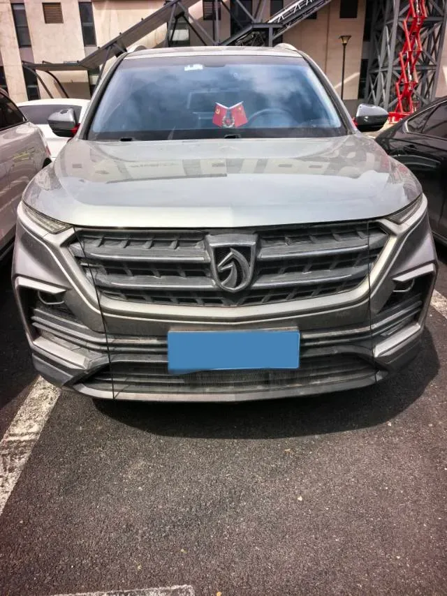 2018 BaoJun 530 1.5T 150HP L4 6MT,autocango,china used car exporter,china ev exporter,chinese used car exporter,chinese used ev exporter