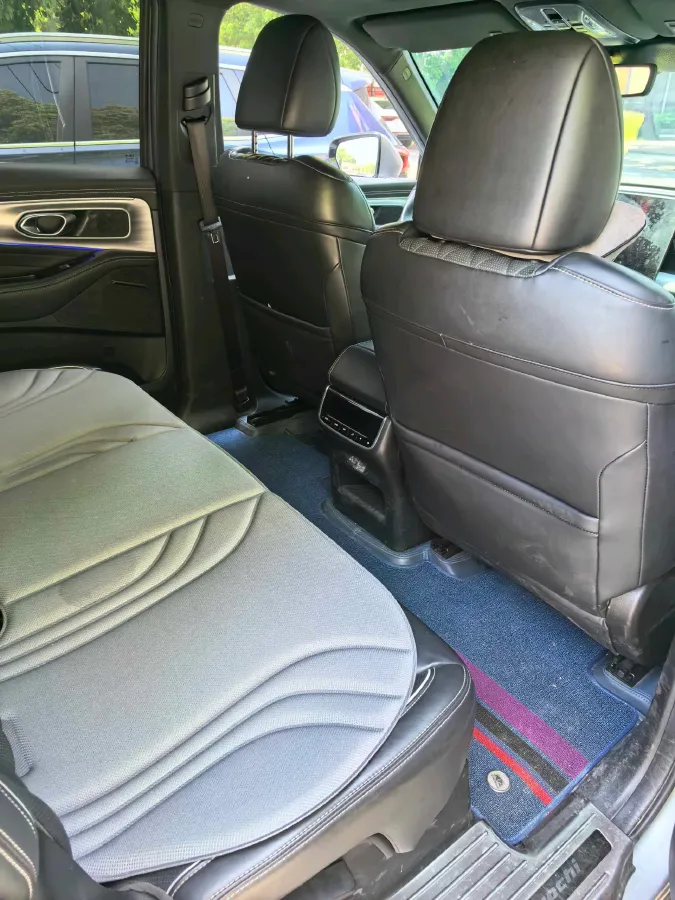 2022 GAC Trumpchi GS8 2.0T 252HP L4 8AT,autocango,china used car exporter,china ev exporter,chinese used car exporter,chinese used ev exporter