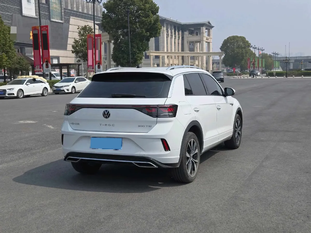 2024 Volkswagen T-Roc 1.5T 160HP L4 7DCT,autocango,china used car exporter,china ev exporter,chinese used car exporter,chinese used ev exporter