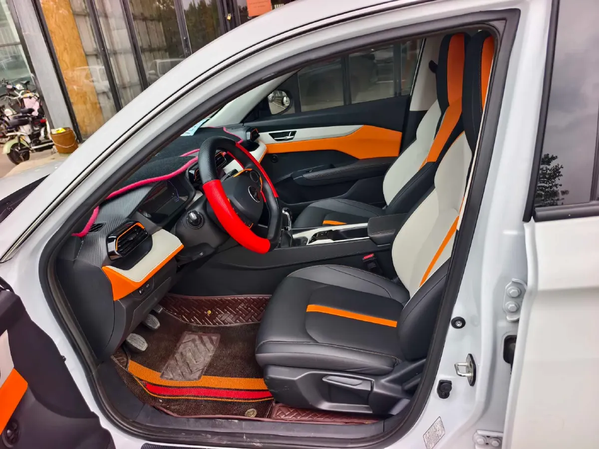 2023 DongFeng Aeolus YiXuan 1.5L 125HP L4 5MT,autocango,china used car exporter,china ev exporter,chinese used car exporter,chinese used ev exporter