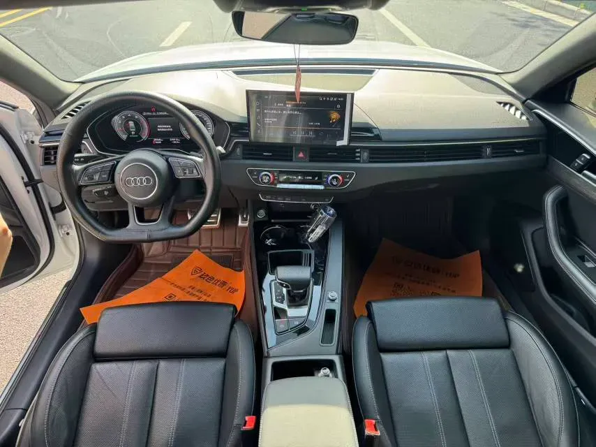 2024 Audi A4L 2.0T 190HP L4 7DCT,autocango,china used car exporter,china ev exporter,chinese used car exporter,chinese used ev exporter