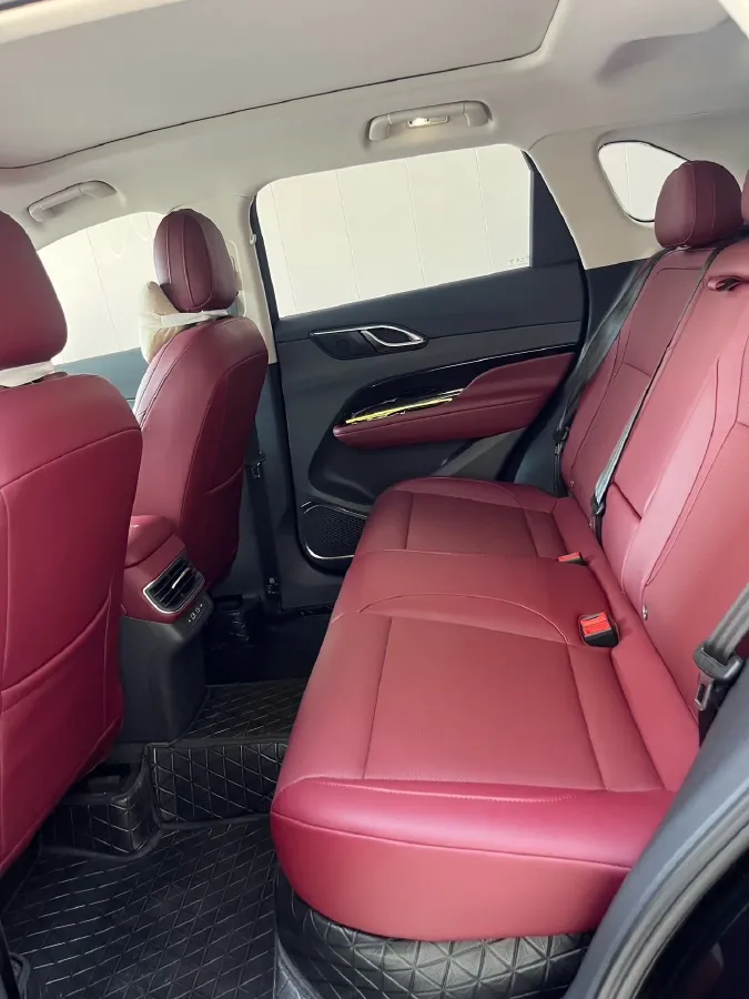 2025 HongQi HS3 1.5T 150HP L4 1DHT PHEV,autocango,china used car exporter,china ev exporter,chinese used car exporter,chinese used ev exporter