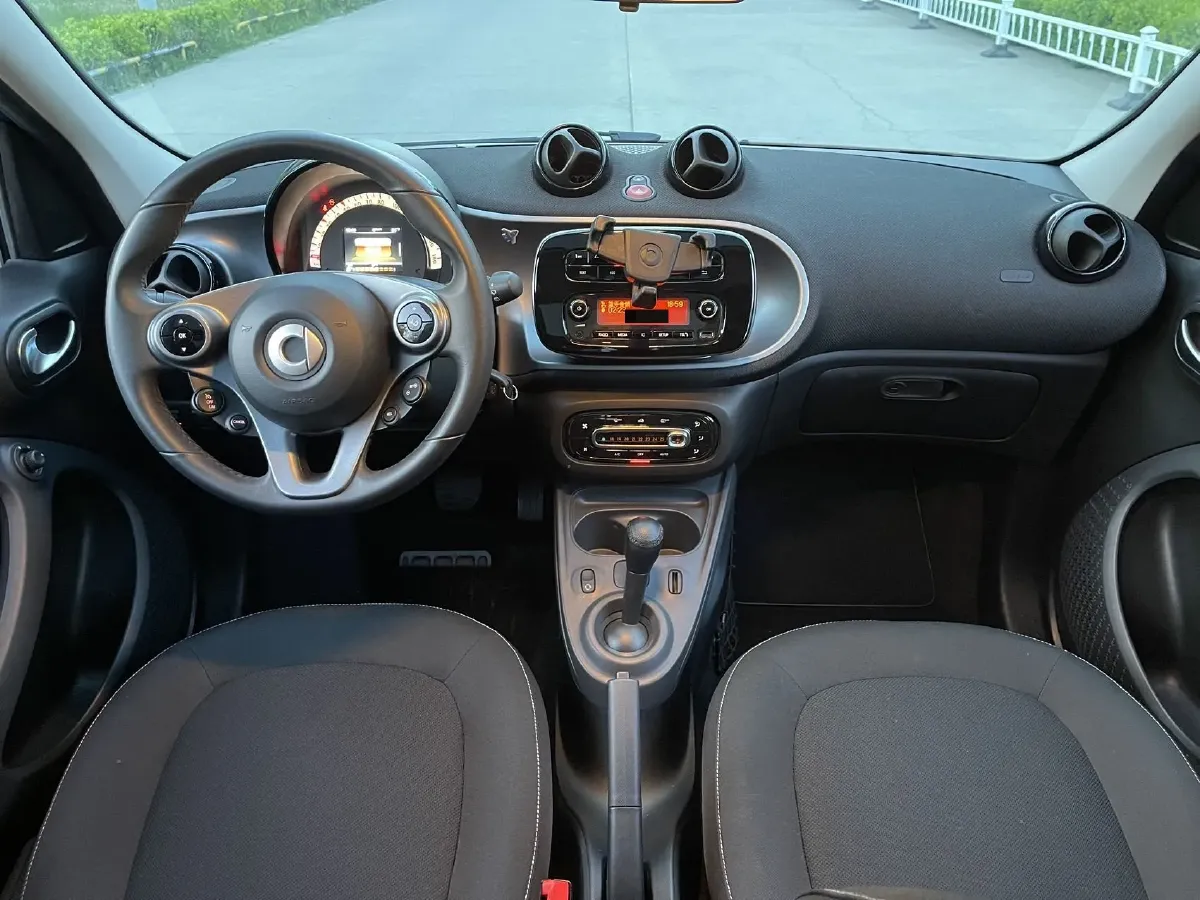 2018 HuangHai N3 2.5T 129HP L4 6AT,autocango,china used car exporter,china ev exporter,chinese used car exporter,chinese used ev exporter