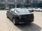 2025 HongQi E-QM5 BEV