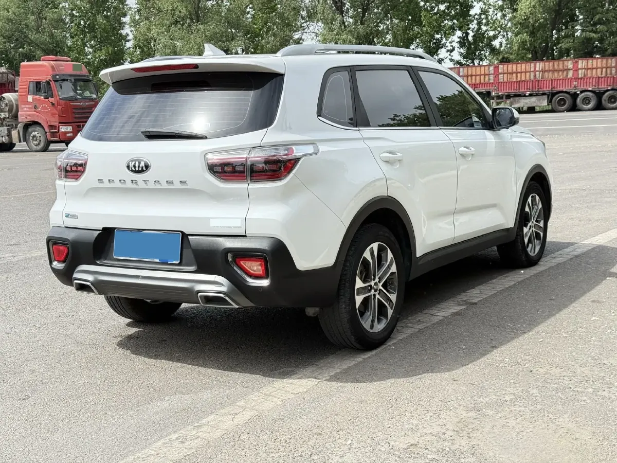 2018 Kia Sportage R 2.0L 160HP L4 6AT,autocango,china used car exporter,china ev exporter,chinese used car exporter,chinese used ev exporter