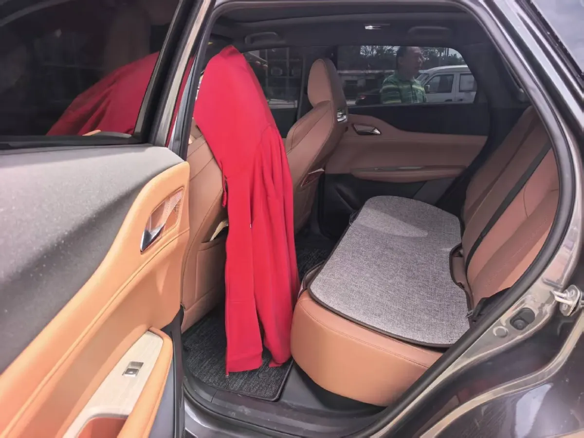 2024 ChangAn UNI-Z 1.5L 98HP L4 E-CVT PHEV 18.4KWH,autocango,china used car exporter,china ev exporter,chinese used car exporter,chinese used ev exporter