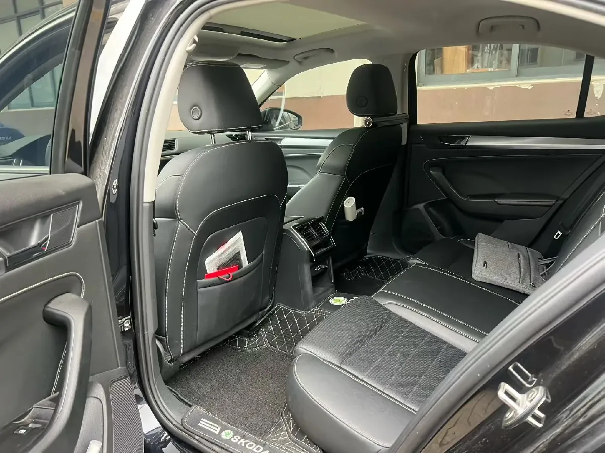 2019 BYD Song MAX 1.5T 154HP L4 6DCT PHEV 15.98KWH,autocango,china used car exporter,china ev exporter,chinese used car exporter,chinese used ev exporter