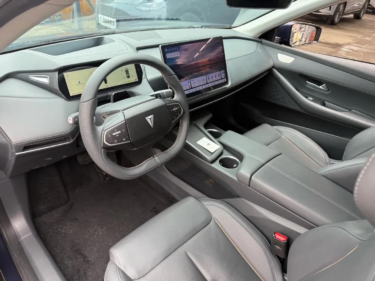 2022 DongFeng Forthing LingZhi EV BEV 68.4KWH,autocango,china used car exporter,china ev exporter,chinese used car exporter,chinese used ev exporter