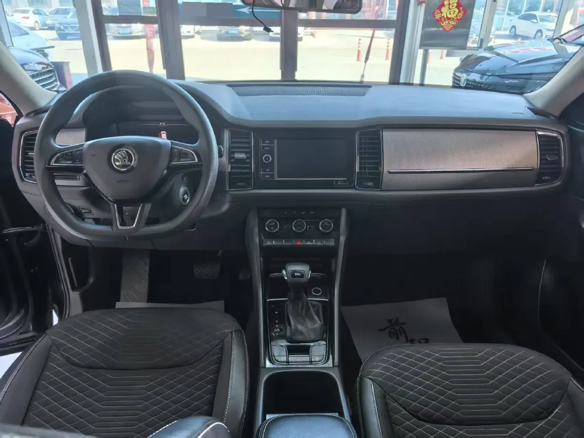 2019 Buick EnvisionPlus 1.5T 169HP L4 7DCT,autocango,china used car exporter,china ev exporter,chinese used car exporter,chinese used ev exporter
