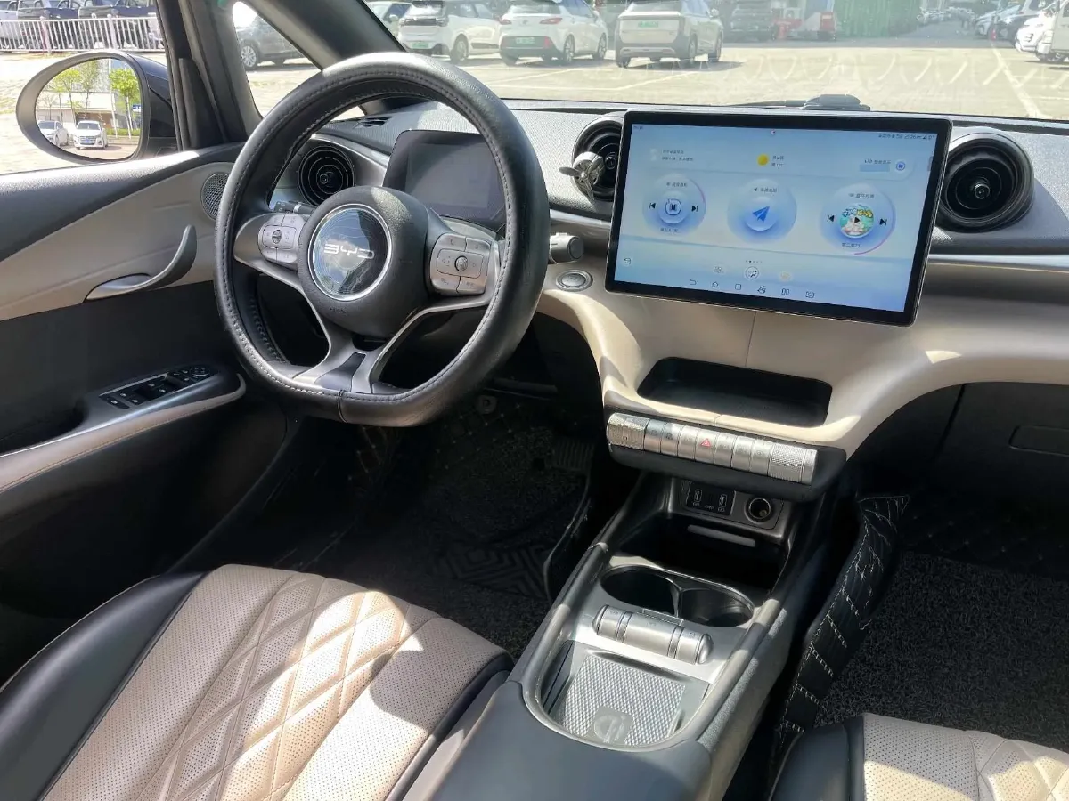 2023 BYD Dolphin BEV 44.928KWH,autocango,china used car exporter,china ev exporter,chinese used car exporter,chinese used ev exporter