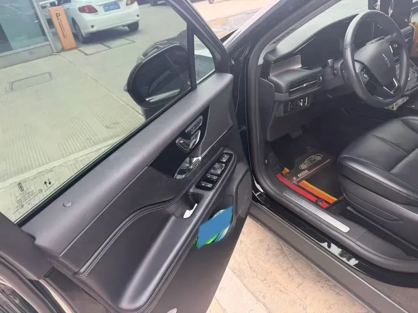 2022 Lincoln Corsair 2.0T 245HP L4 8AT,autocango,china used car exporter,china ev exporter,chinese used car exporter,chinese used ev exporter