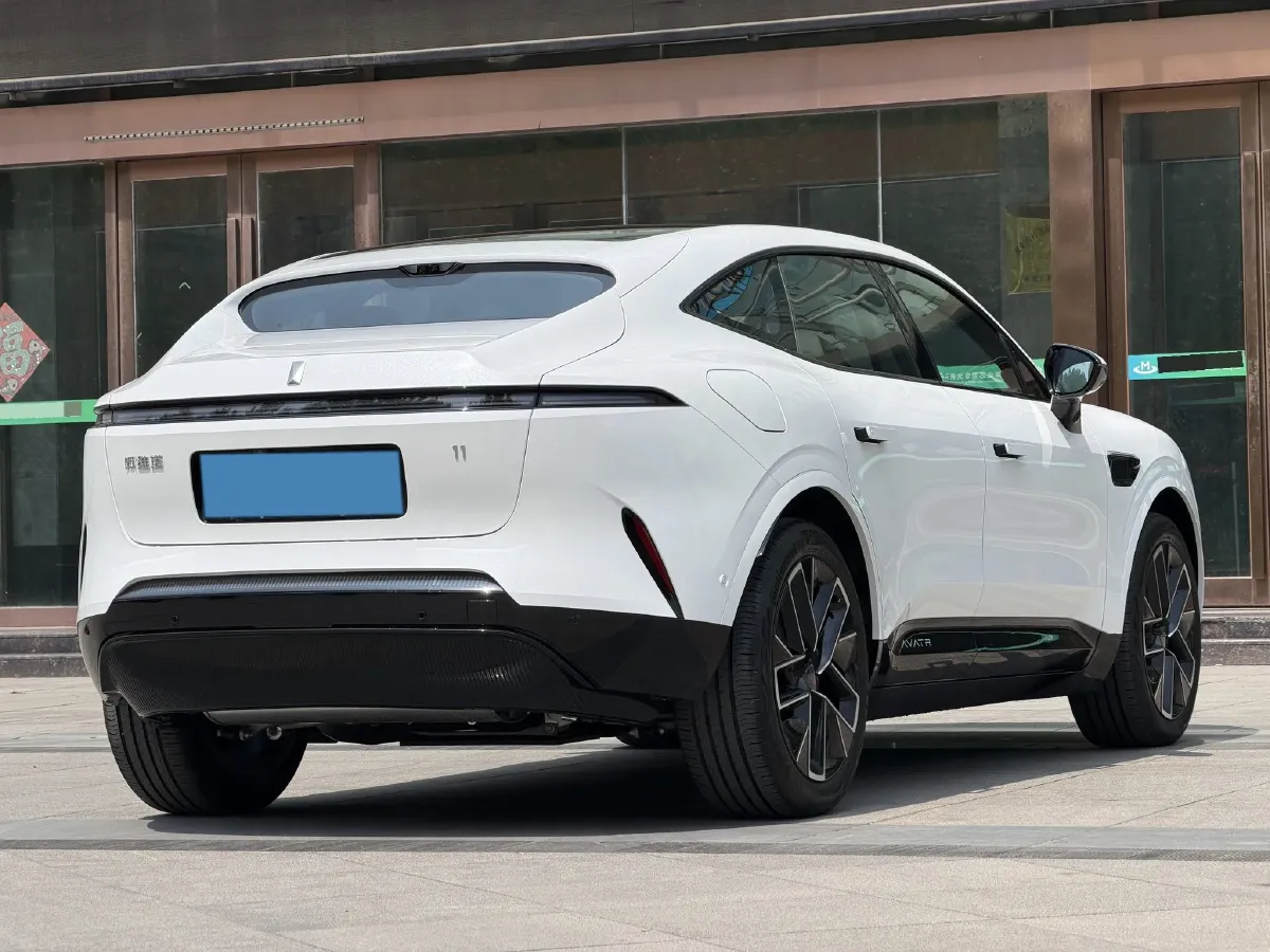 2025 Avatr 11 1.5T 156HP L4 REEV,autocango,china used car exporter,china ev exporter,chinese used car exporter,chinese used ev exporter