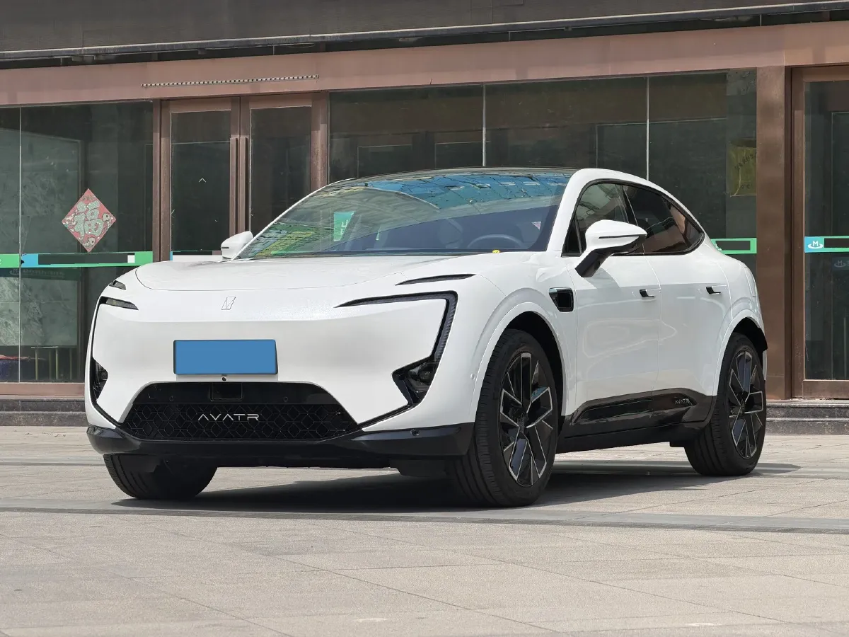 2025 Avatr 11 1.5T 156HP L4 REEV,autocango,china used car exporter,china ev exporter,chinese used car exporter,chinese used ev exporter