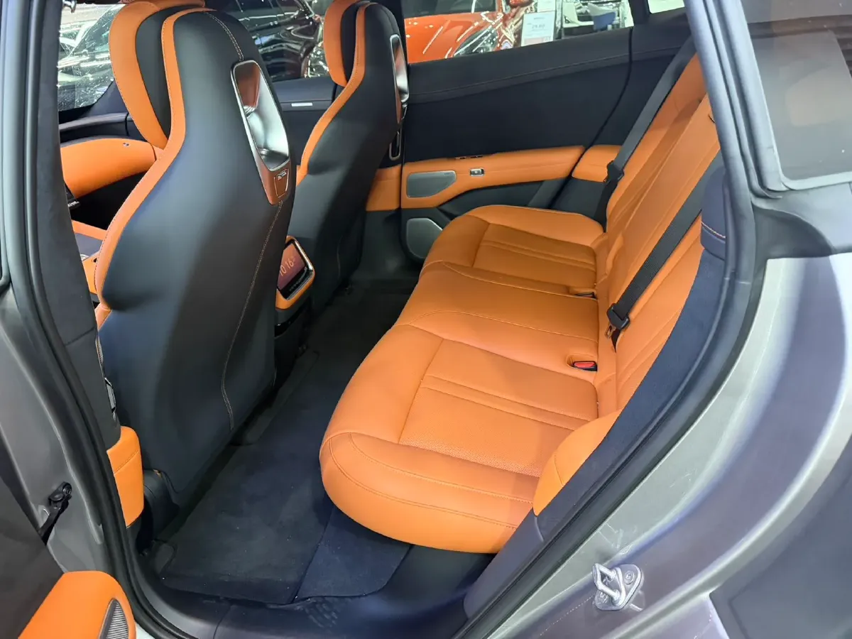 2025 MI YU7 BEV 101.7KWH,autocango,china used car exporter,china ev exporter,chinese used car exporter,chinese used ev exporter