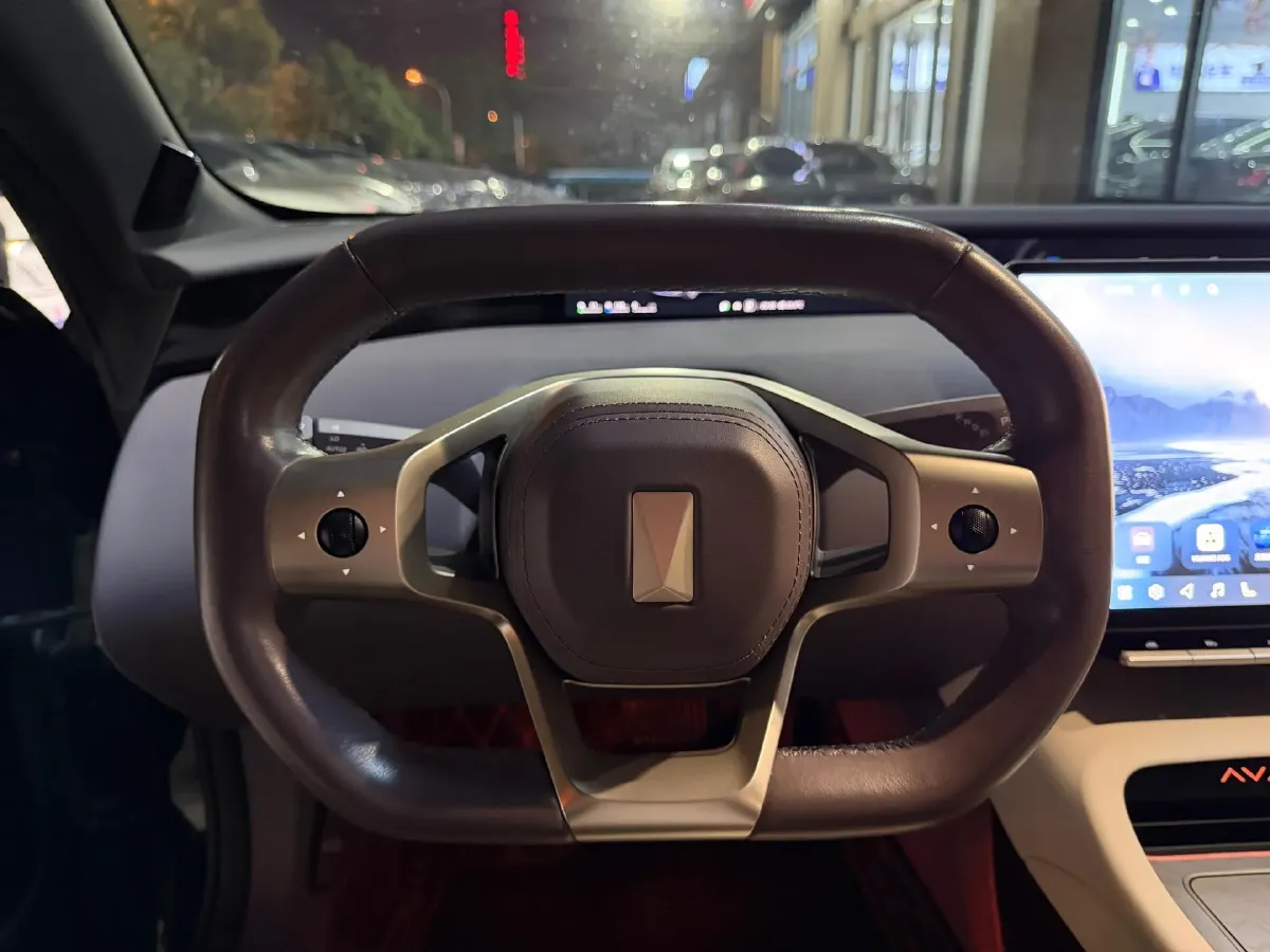 2025 Avatr 12 1.5T 156HP L4 REEV 39.05KWH,autocango,china used car exporter,china ev exporter,chinese used car exporter,chinese used ev exporter