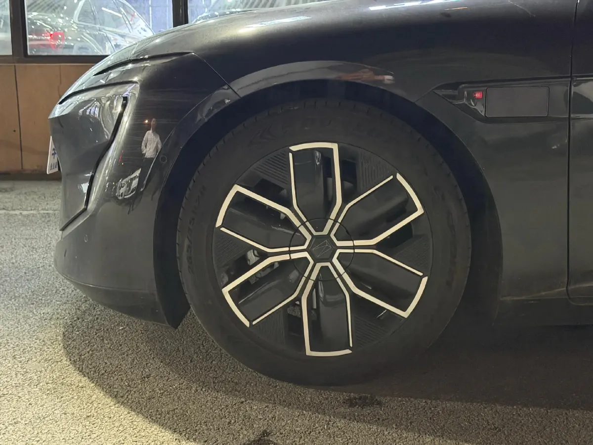 2025 Avatr 12 1.5T 156HP L4 REEV 39.05KWH,autocango,china used car exporter,china ev exporter,chinese used car exporter,chinese used ev exporter